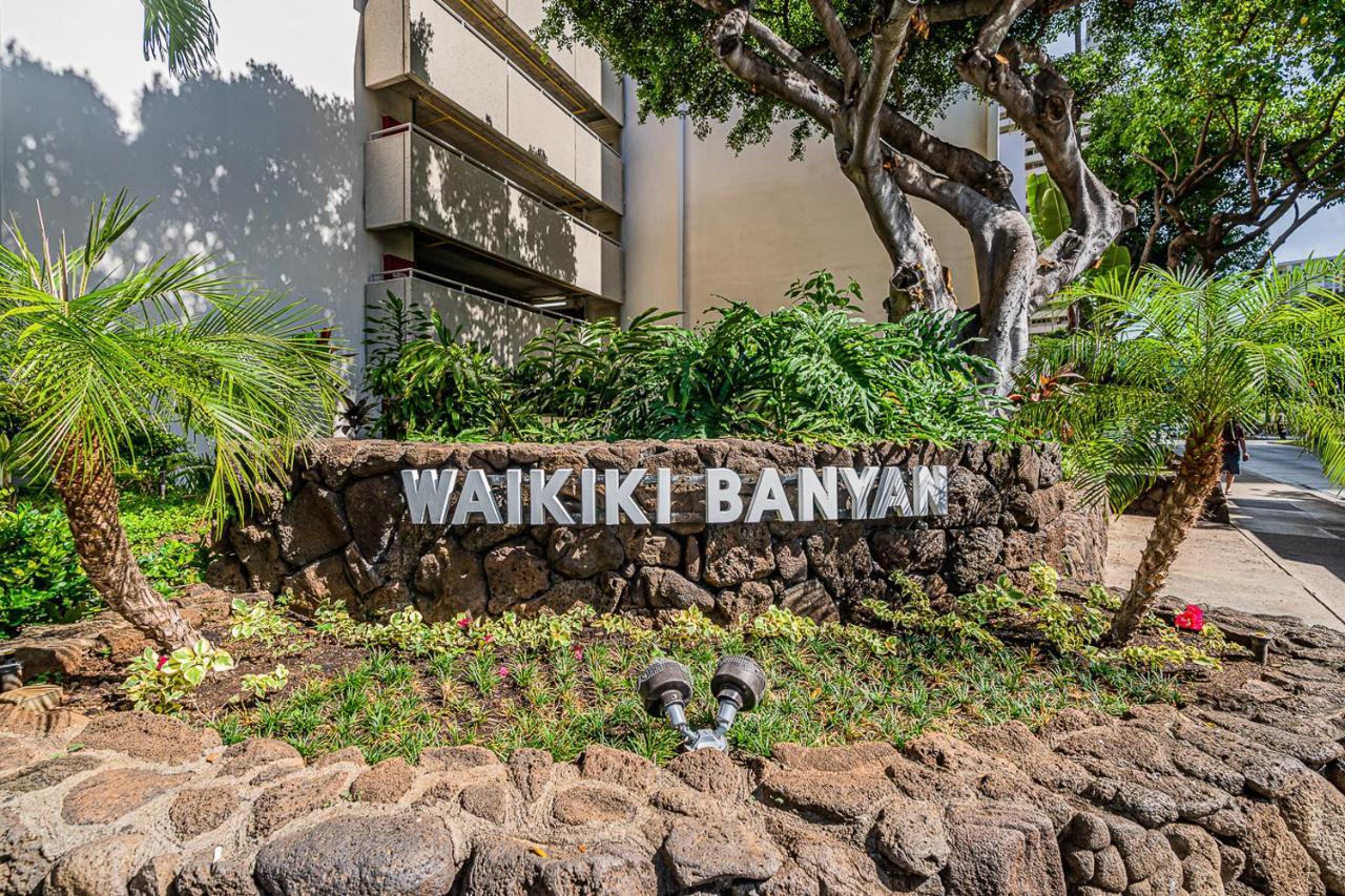Free Parking, Pool, Sauna, Spa, Wifi, Bbq, Ac - Waikiki Banyan Хонолулу Екстериор снимка