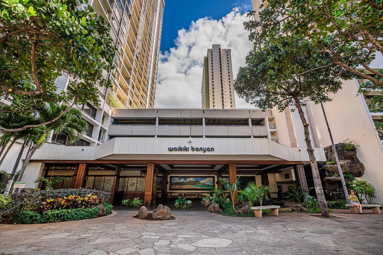 Free Parking, Pool, Sauna, Spa, Wifi, Bbq, Ac - Waikiki Banyan Хонолулу Екстериор снимка