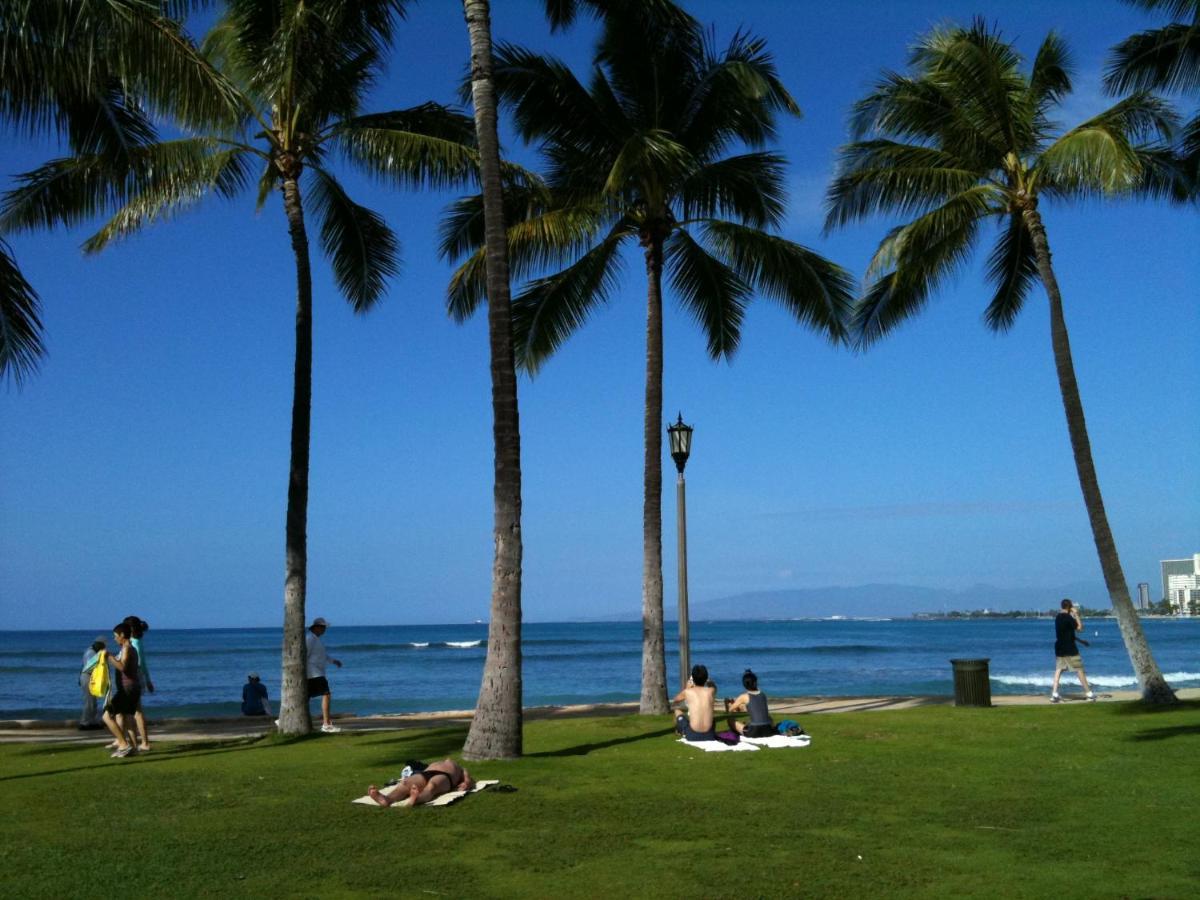 Free Parking, Pool, Sauna, Spa, Wifi, Bbq, Ac - Waikiki Banyan Хонолулу Екстериор снимка